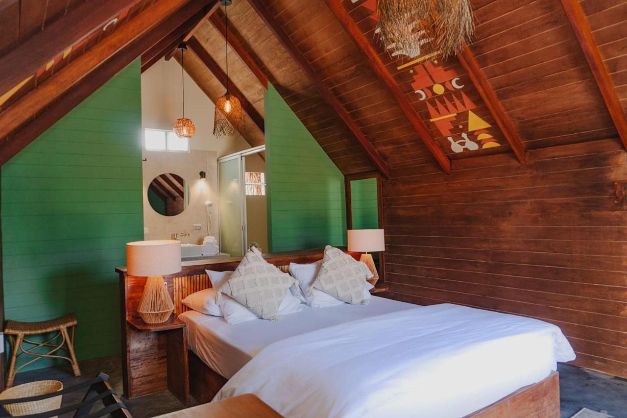 Selina Hotel 3*